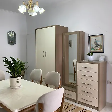 Apartment Unejs *